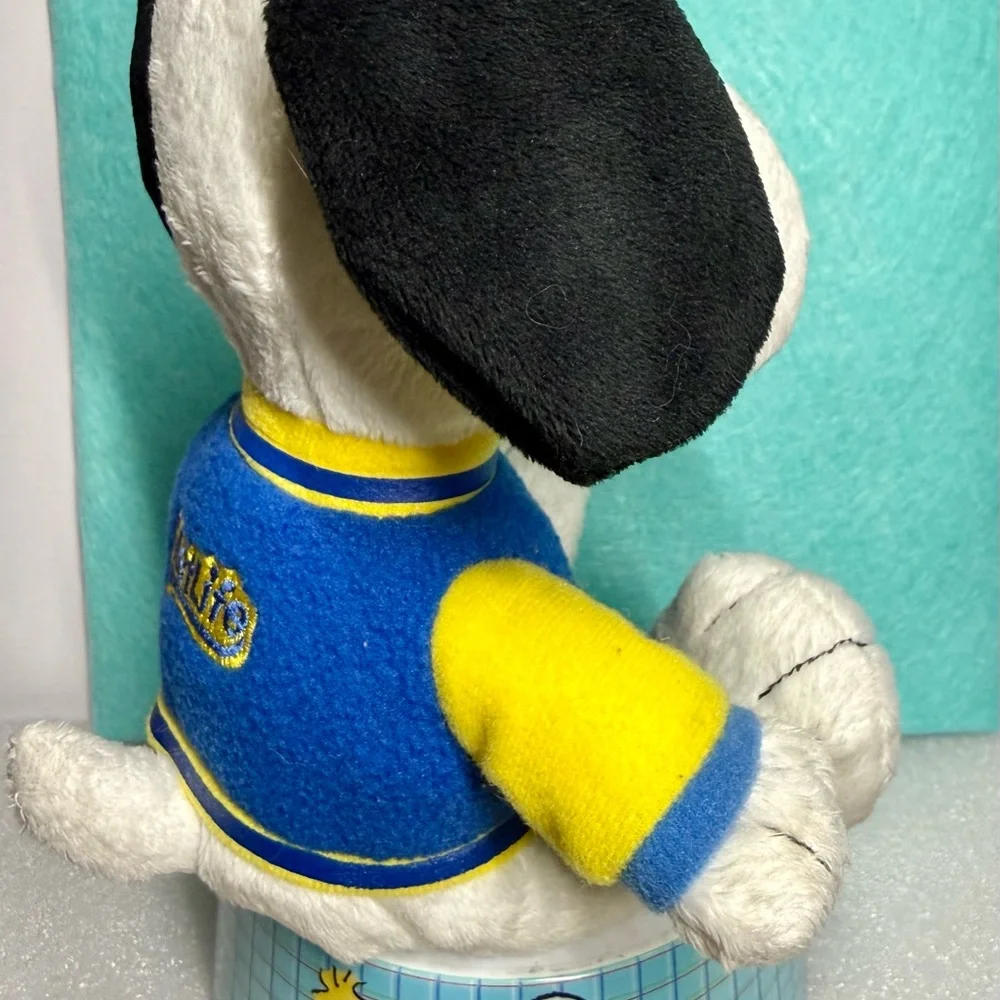 2011 MetLife Snoopy Plush in Letterman Jacket with small Snoopy dog dish - Picture 5 of 6